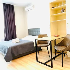mira-apart-hotel.hotels-of-kiev.com/